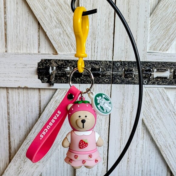 NWOT Starbucks Strawberry 🍓 Bearista Bear Keychain Bag Charm Asia Release - Picture 2 of 4
